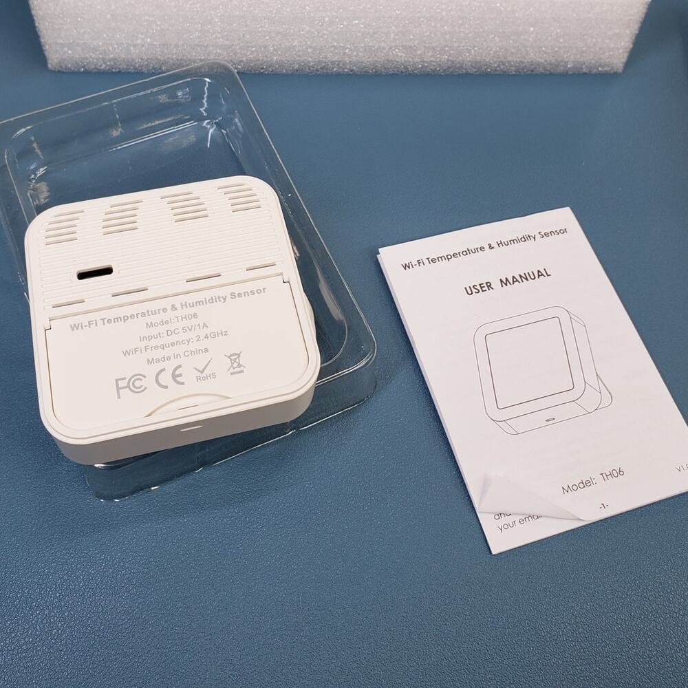 Smart WiFi Temperature Humidity Monitor: TUYA Wireless. Hygrometer - Picture 4 of 6
